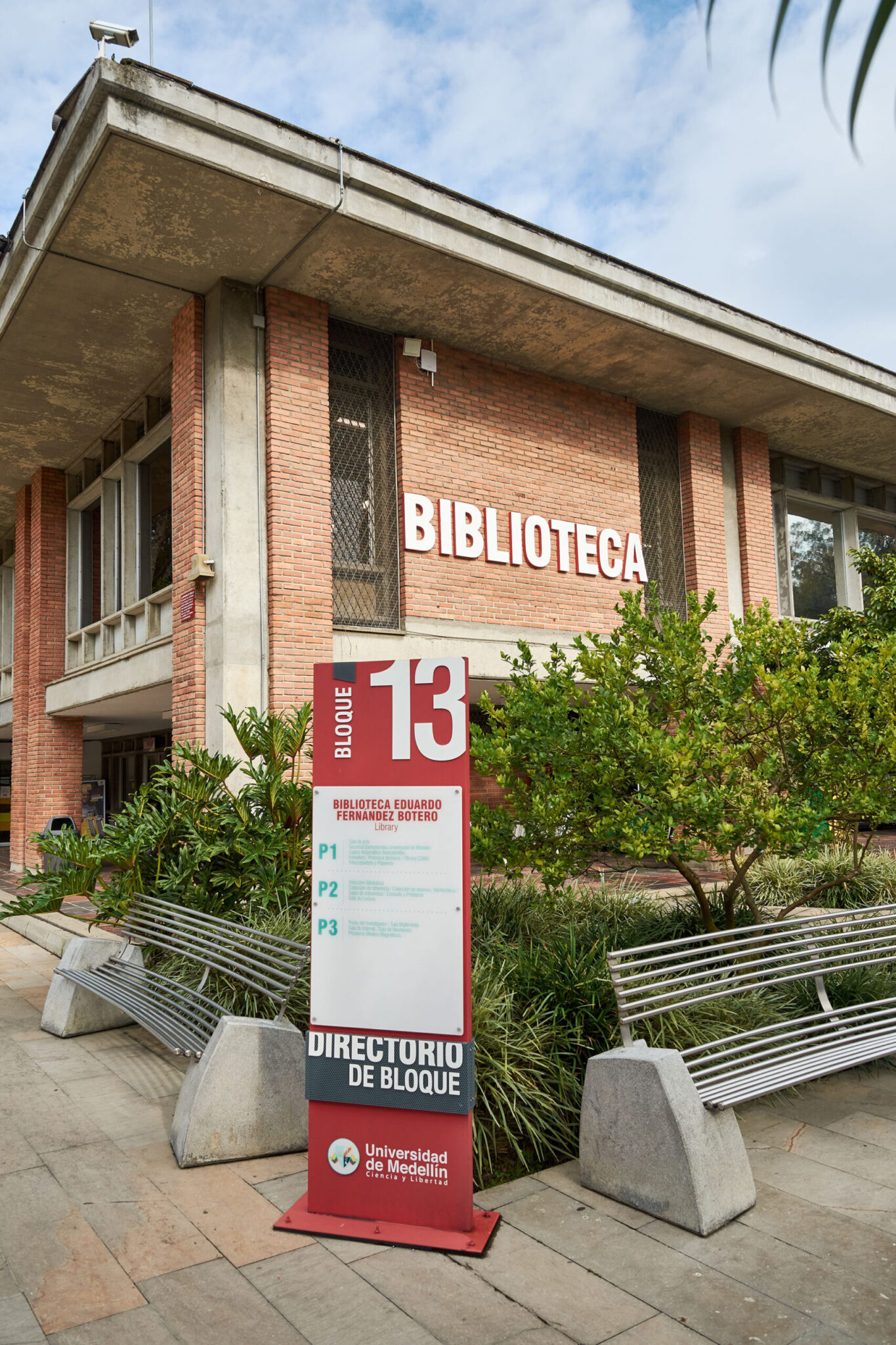 Acerca De La Biblioteca Biblioteca Udemedellín 5675