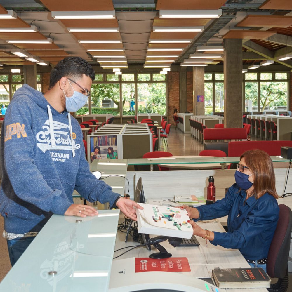 BIBLIOTECA (52) (1)